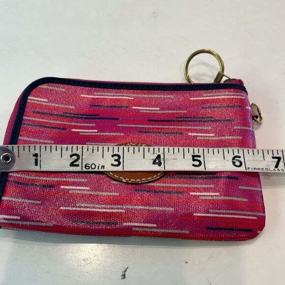 Fossil pink oil clot wallet with L zipper. Great condition. - Picture 4 of 5